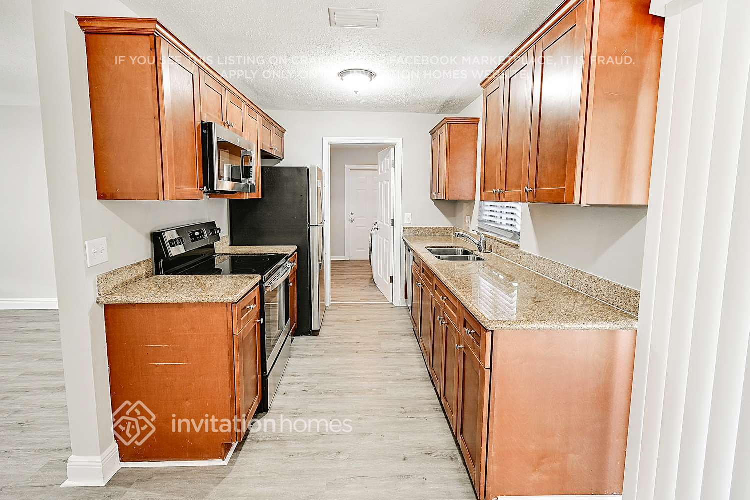 Building Photo - 530 S 13th Pl