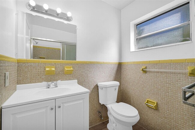 Building Photo - 130 NW 48th St