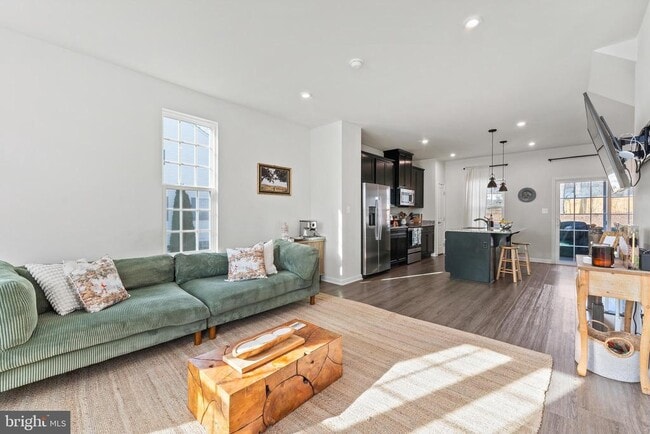 Building Photo - 36023 Coyote Trail