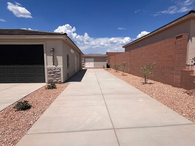 Building Photo - 3 Bed 2 Bath Home in Hurricane