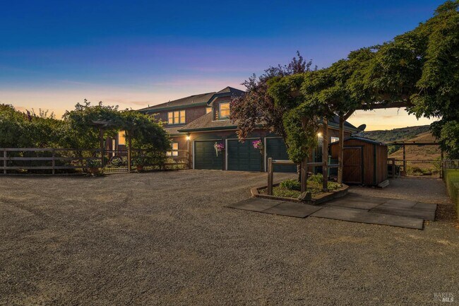 Building Photo - 6381 Nicasio Valley Rd