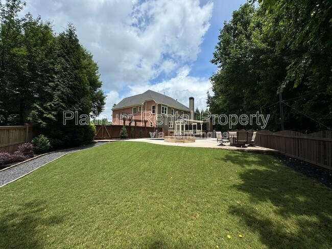 Building Photo - 830 Eden Green Ct