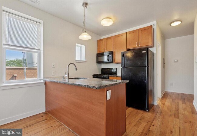 Building Photo - 2128 N 17th St