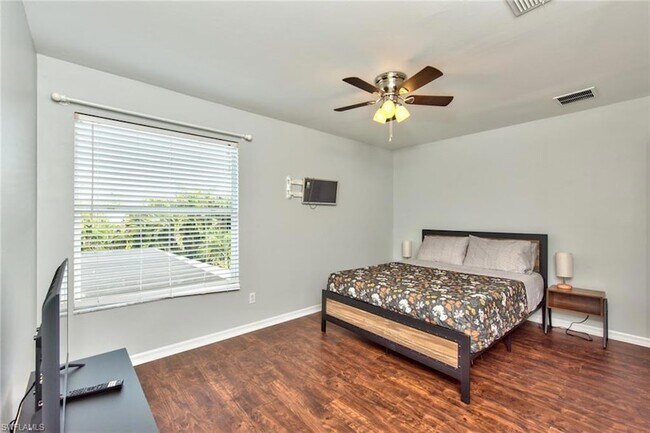 Building Photo - 11533 Woodmount Ln