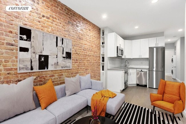 Primary Photo - 450 Amsterdam Ave