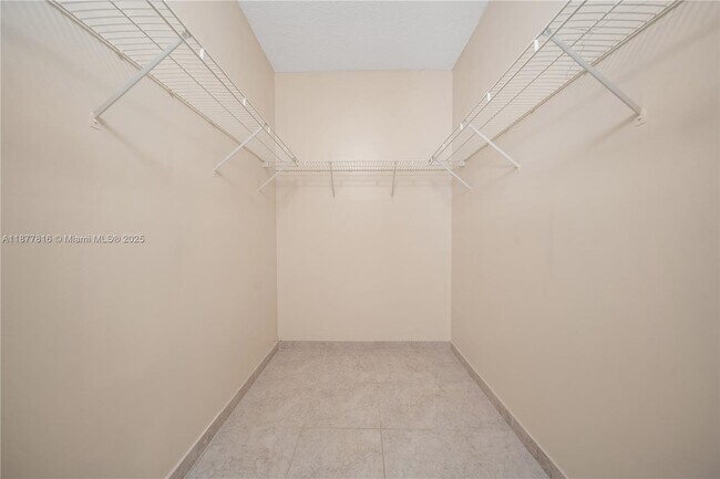 Building Photo - 12543 SW 119th Pl