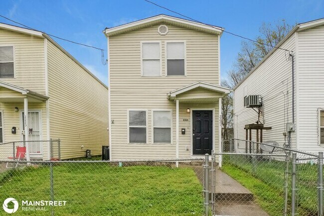 Primary Photo - 2221 St Louis Ave