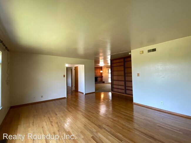 Building Photo - 4 br, 2 bath House - 4496 W Highway 4