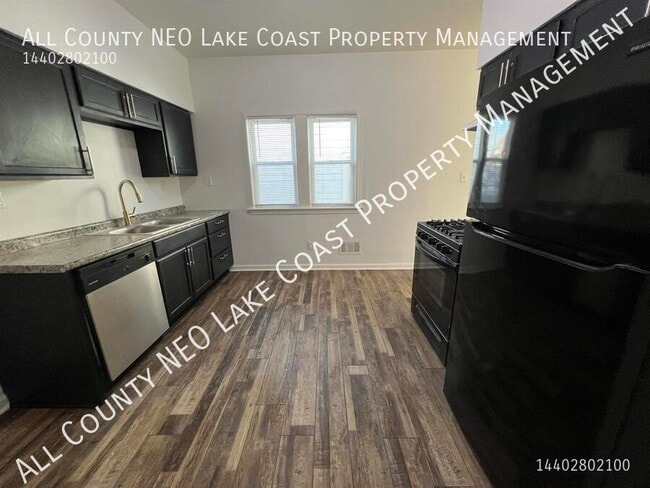 Building Photo - 2084 Dowd Ave