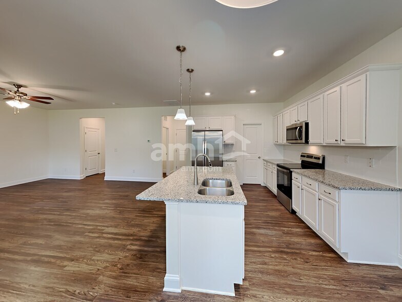 Building Photo - 3264 Brierhill Rd