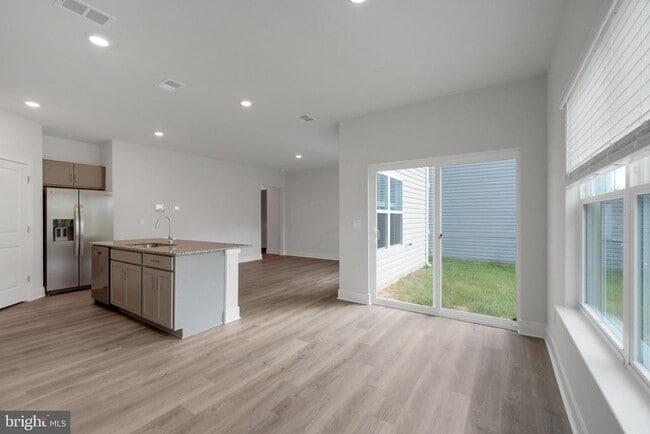 Building Photo - 116 Manasquan Wy