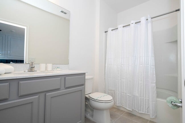 Building Photo - 6163 High Seas Dr