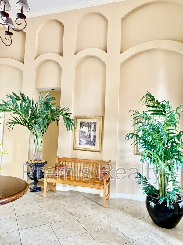 Building Photo - 1226 S Missouri Ave