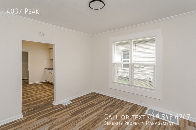Building Photo - 4037 Peak-