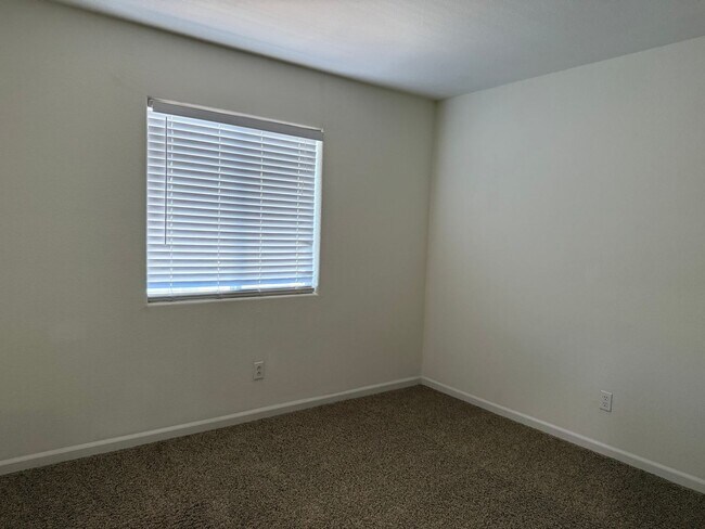 Building Photo - North Natomas 2 Story 3 Bedroom w/ Loft. 2 Car Attached Garage