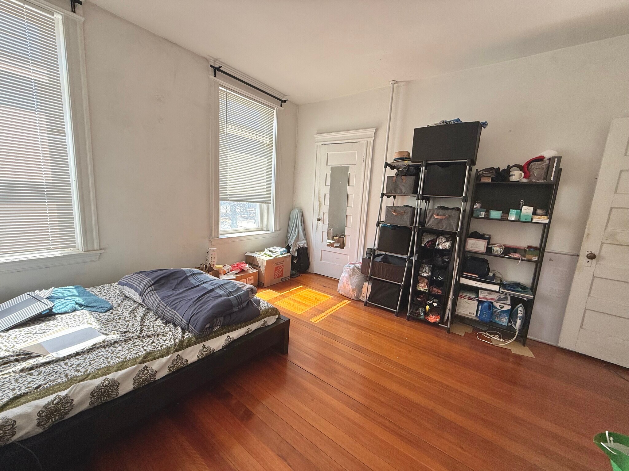 Building Photo - 1908 Beacon St