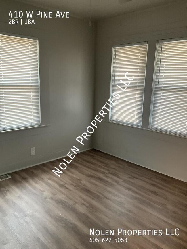 Building Photo - 410 W Pine Ave