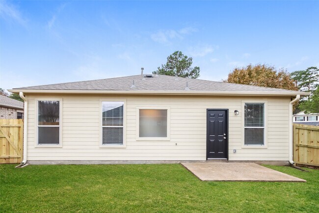 Building Photo - 22034 Willow Downs Dr