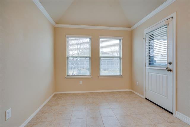 Building Photo - 14528 Chino Dr
