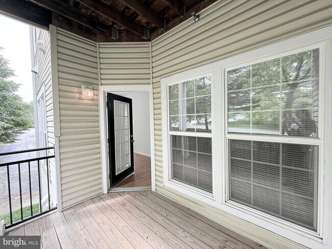 Building Photo - 4138 Fountainside Ln