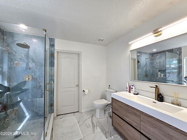 Building Photo - 963 Collinswood Dr