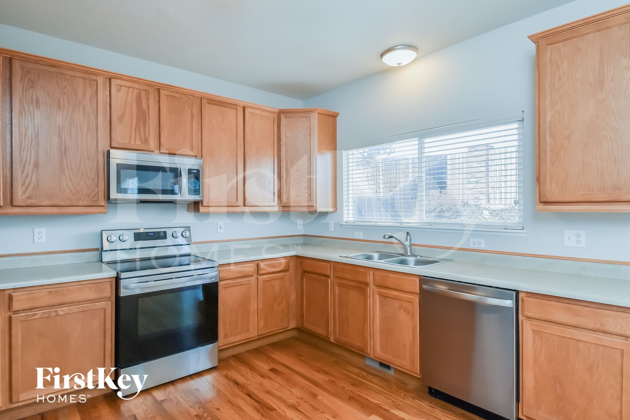 Building Photo - 5660 Rose Ridge Ln