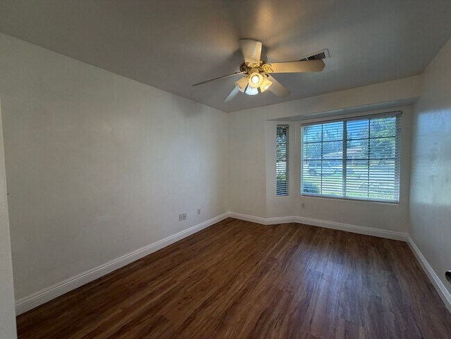 Building Photo - 5800 Potenza Ln