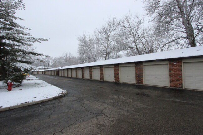 Building Photo - 419 Berkshire Dr