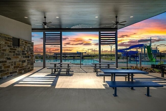 Building Photo - 7826 Sleek Flock Ln