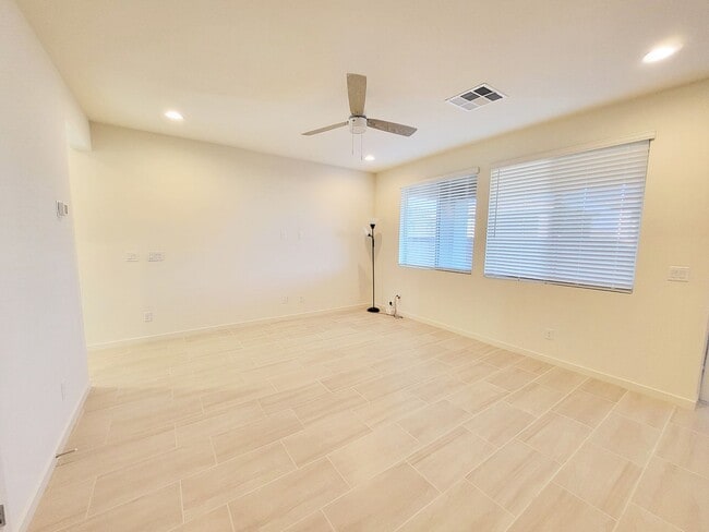 Building Photo - House for Rent in Summerlin Call or Text f...