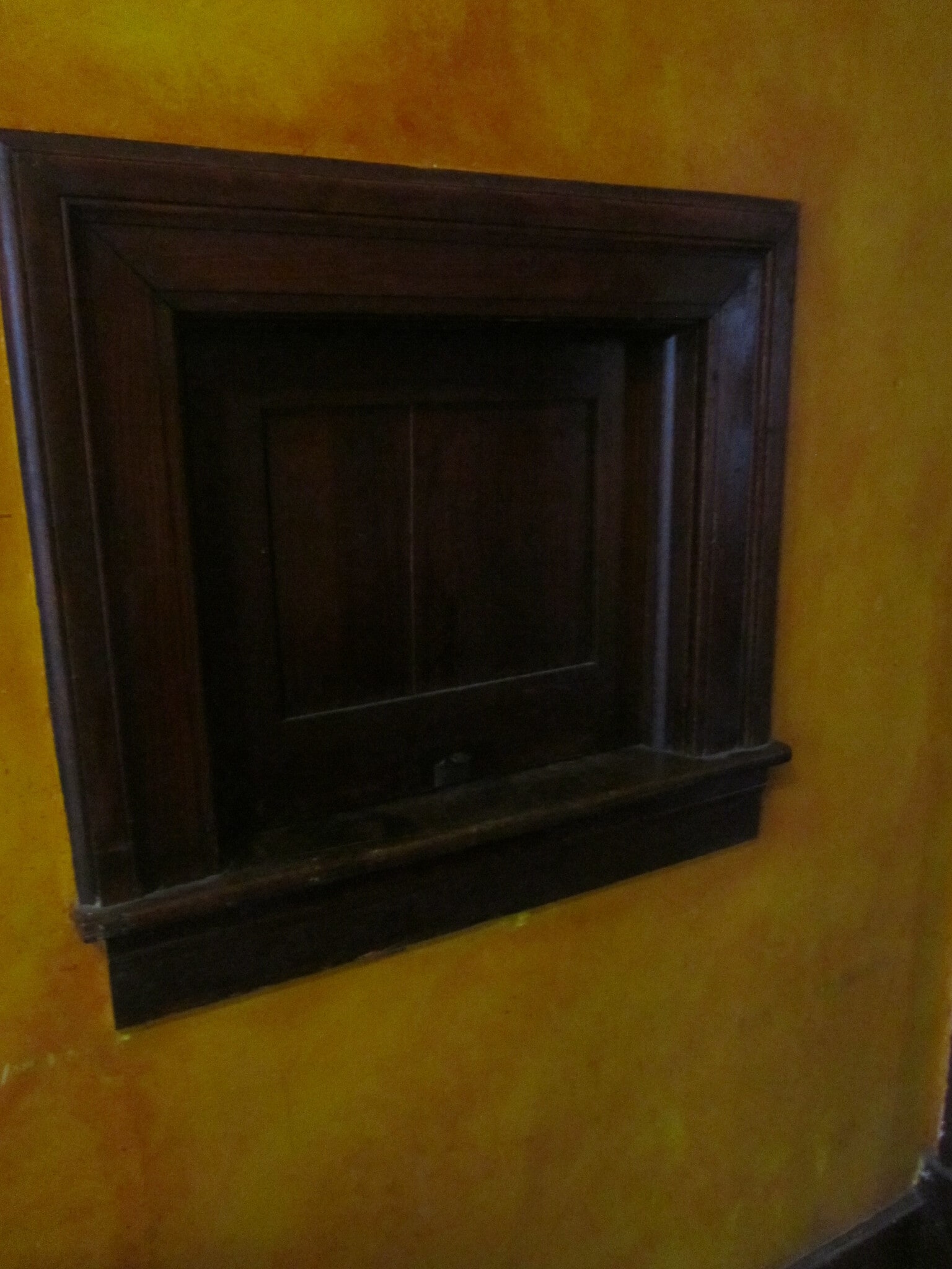 Dumb waiter in kitchen - 204 S 6th St