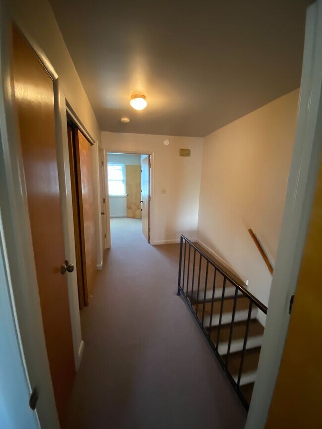 Building Photo - 282 McGavock Pk