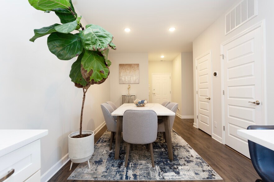 Dining room.4 - 7501 Highway 70 S