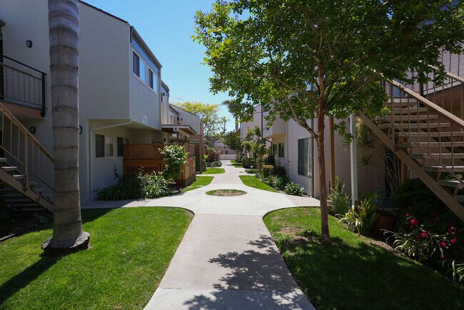 Building Photo - 4152 Mt Alifan Dr