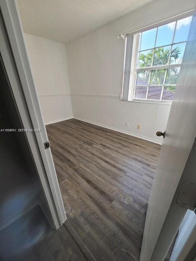 Building Photo - 1428 Coronado Rd