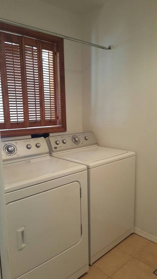 Building Photo - Wonderful 4 bedroom Home in District #20