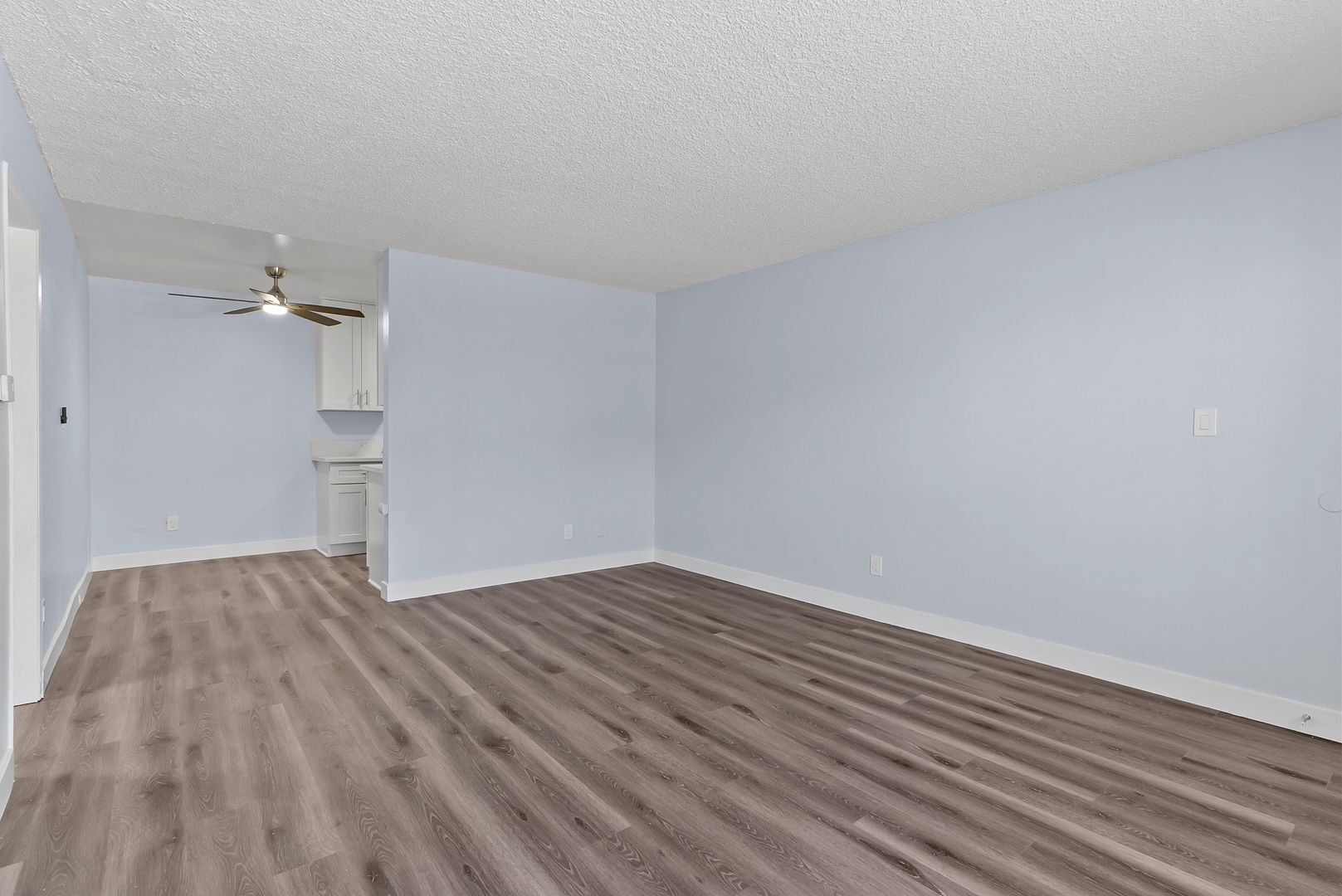Building Photo - 1804 W 78th St