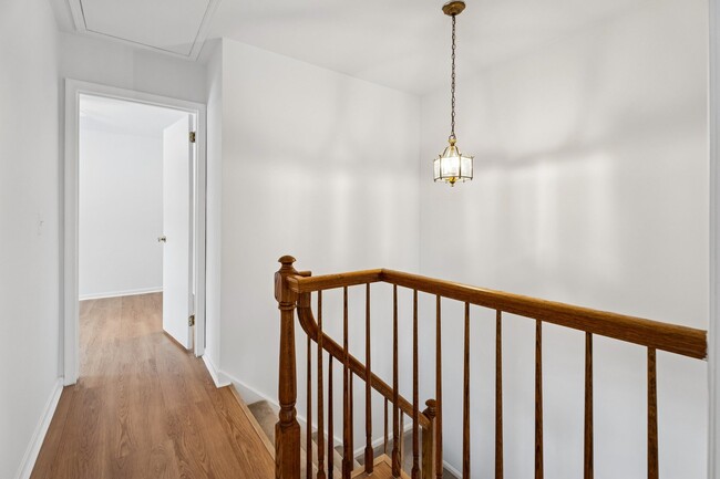 Building Photo - 67 Bentley Ct