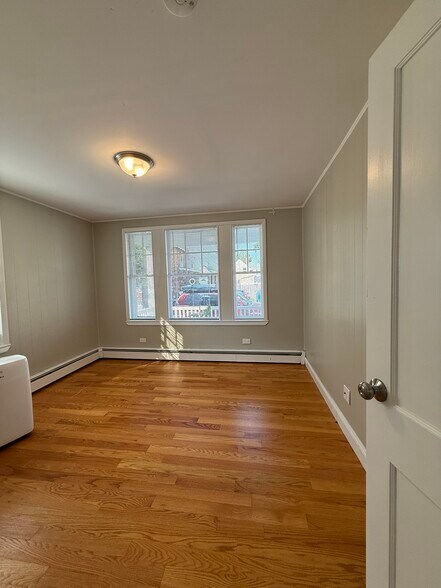 Bedroom 2 - 5 Harris St