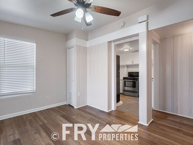 Building Photo - Updated 1/2 Duplex Near Olde Town Arvada