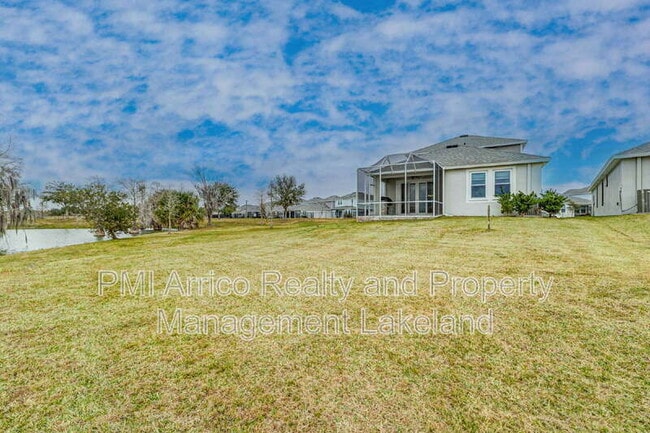 Building Photo - 2609 Village Lakes Blvd