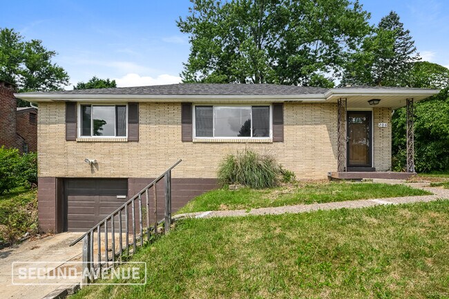 Primary Photo - 206 Dawkins Dr
