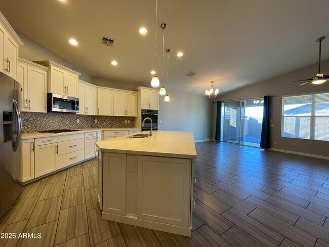 Building Photo - 10154 Theorem Dr