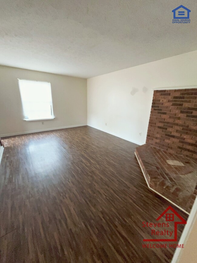 Building Photo - 101 Bybee Dr