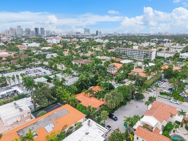 Building Photo - 226 Chilean Ave