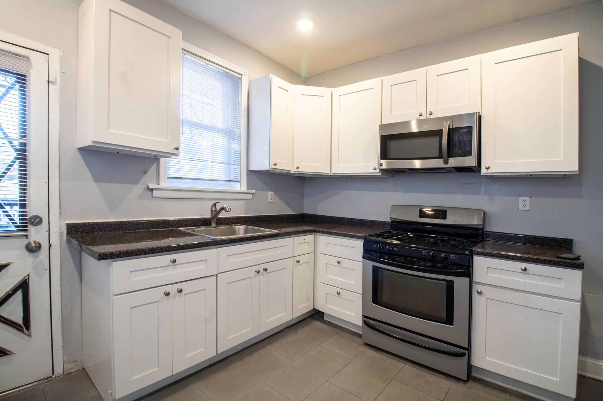 Building Photo - 6008 Jefferson St