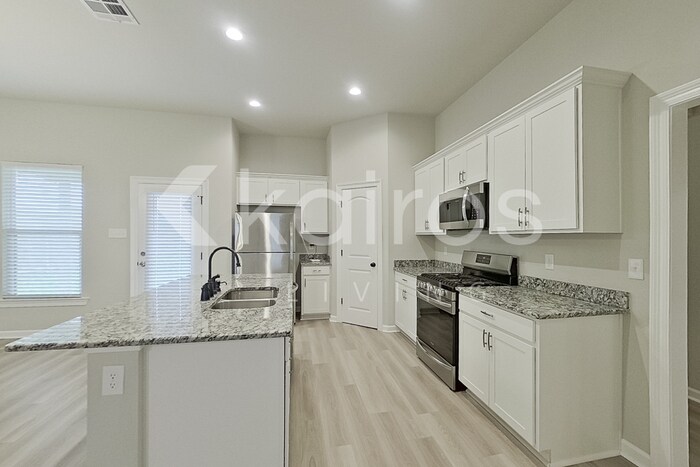 Building Photo - 105 Alpine Meadows Ln