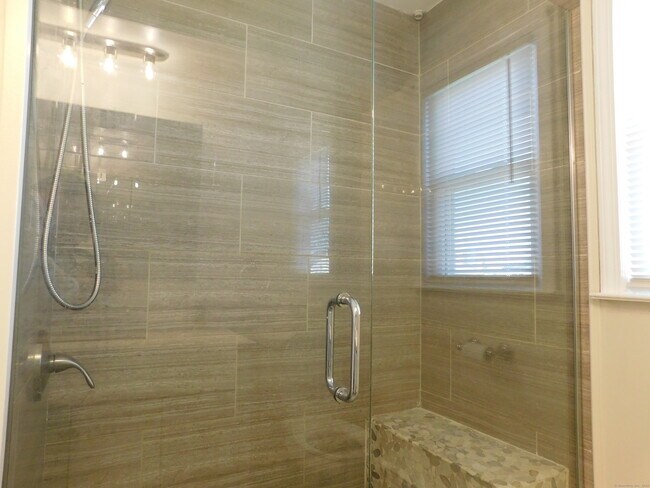 Building Photo - 26 Dayton Rd