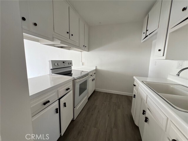 Primary Photo - 171 E Ralston Ave