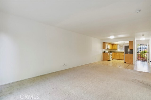 Building Photo - 1745 Los Feliz Dr